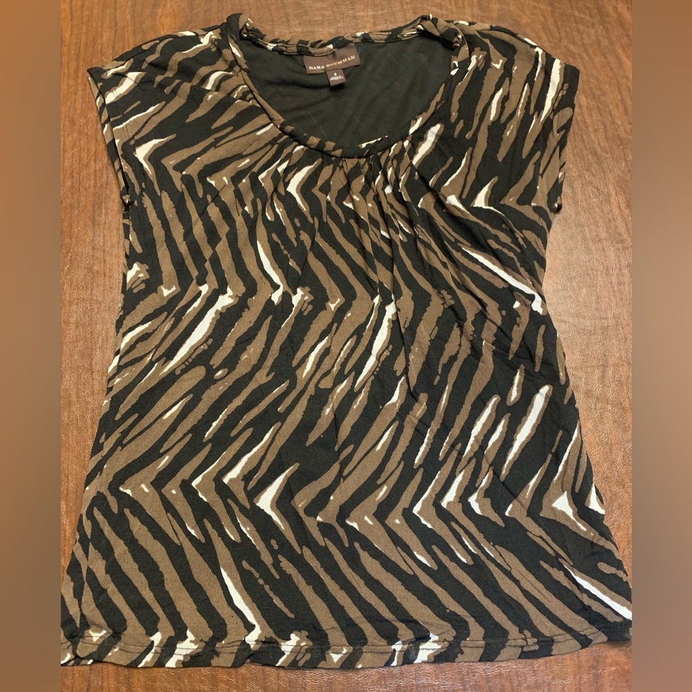 Women’s Dana Buchman Brown, Black and White Top Size Small